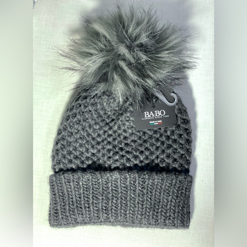 Babo Italy Beanie Knit 10% Wool Pom One Size NWT